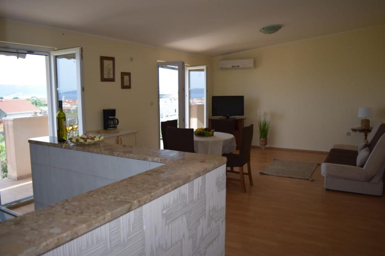 Apartments Marta Kaštel Novi Dış mekan fotoğraf