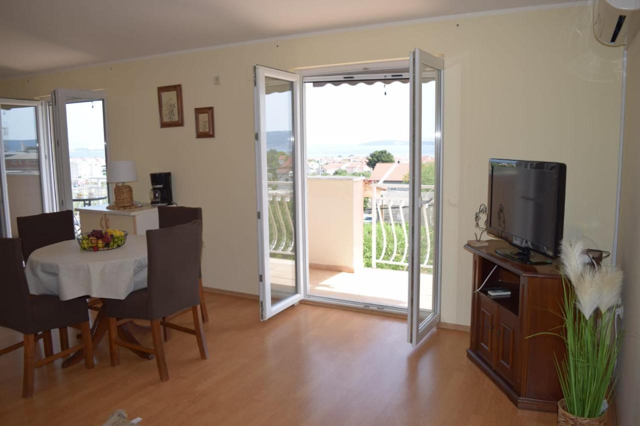 Apartments Marta Kaštel Novi Dış mekan fotoğraf