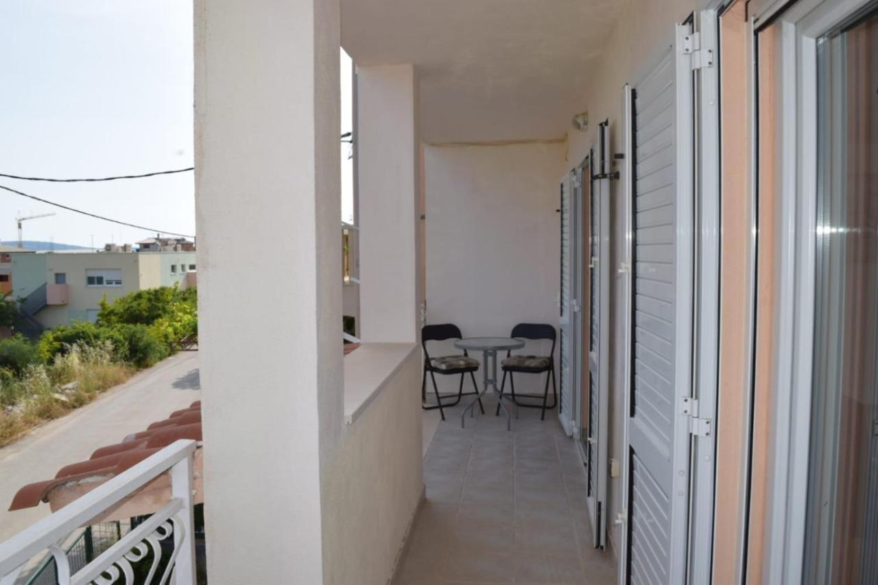 Apartments Marta Kaštel Novi Dış mekan fotoğraf