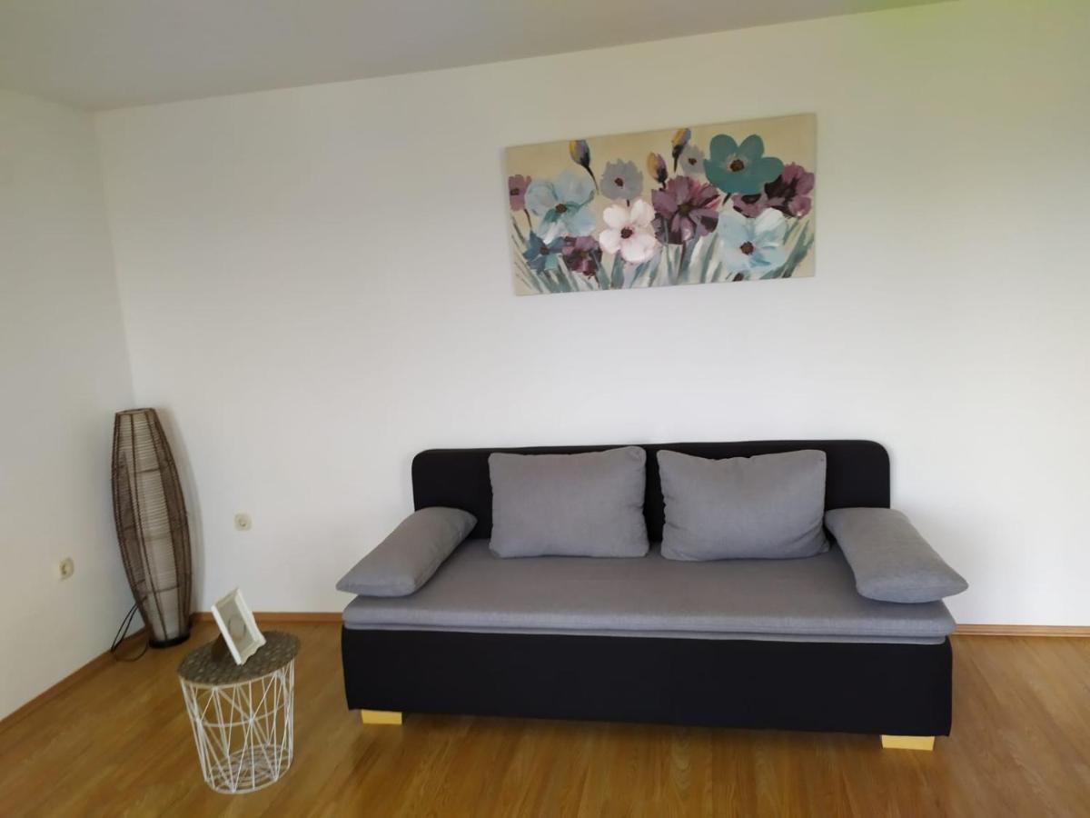 Apartments Marta Kaštel Novi Dış mekan fotoğraf