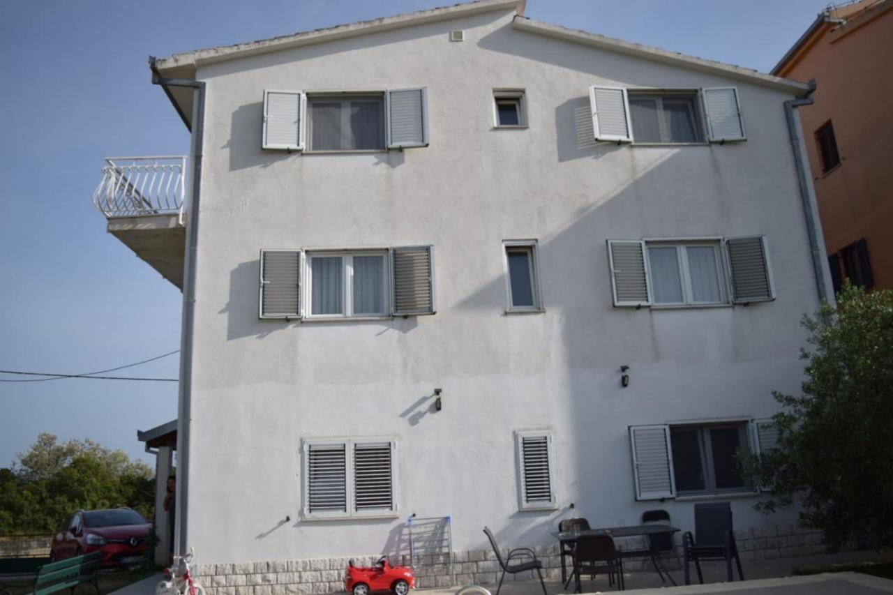 Apartments Marta Kaštel Novi Dış mekan fotoğraf