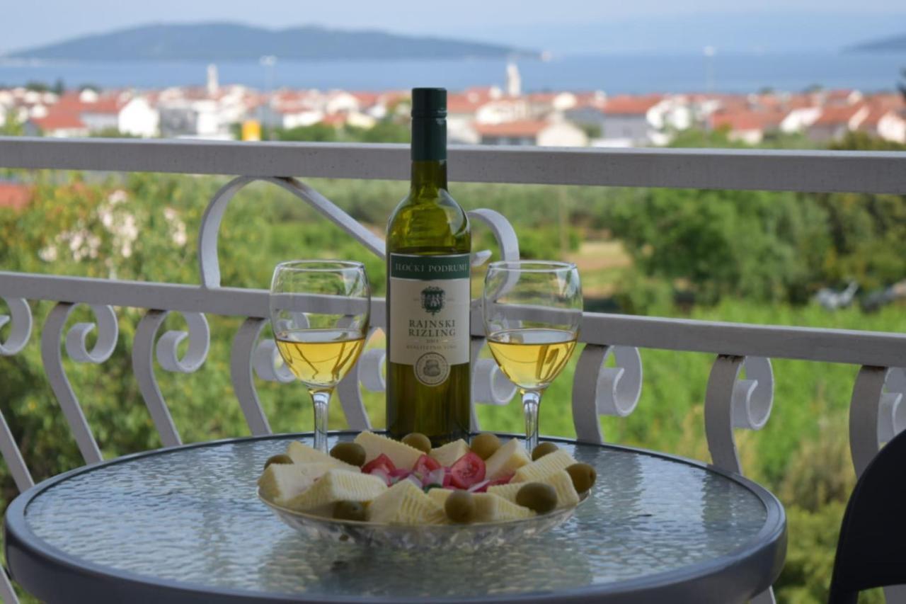 Apartments Marta Kaštel Novi Dış mekan fotoğraf