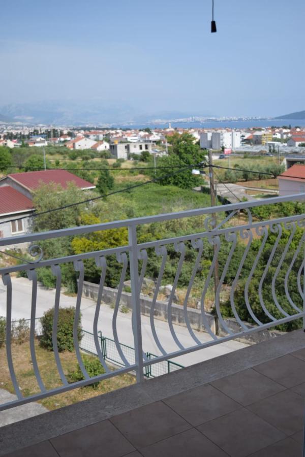 Apartments Marta Kaštel Novi Dış mekan fotoğraf