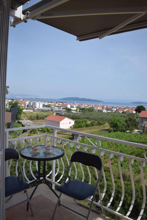 Apartments Marta Kaštel Novi Dış mekan fotoğraf