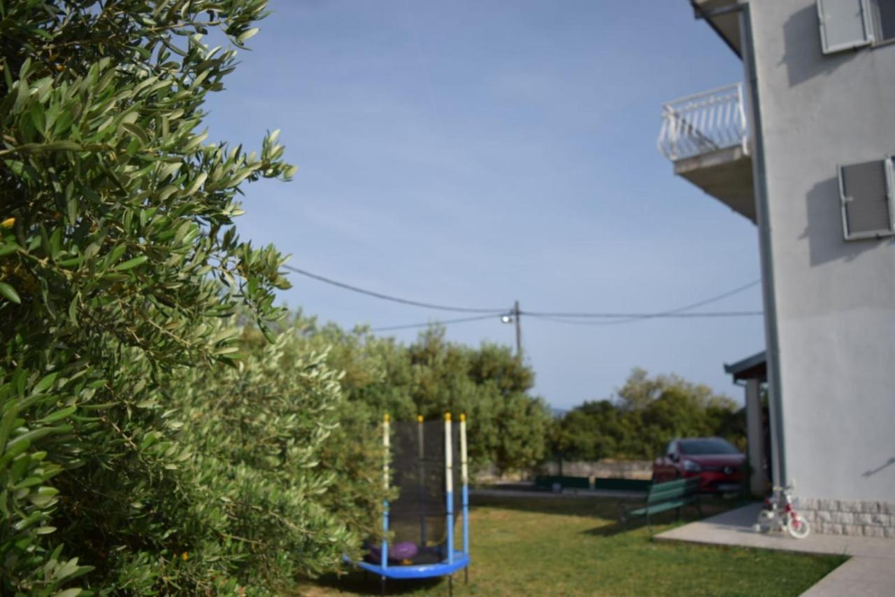 Apartments Marta Kaštel Novi Dış mekan fotoğraf
